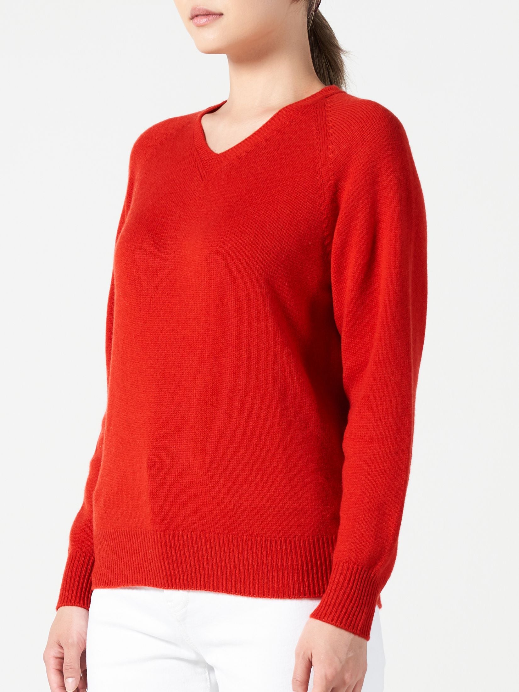 Essential Cashmere V-Red