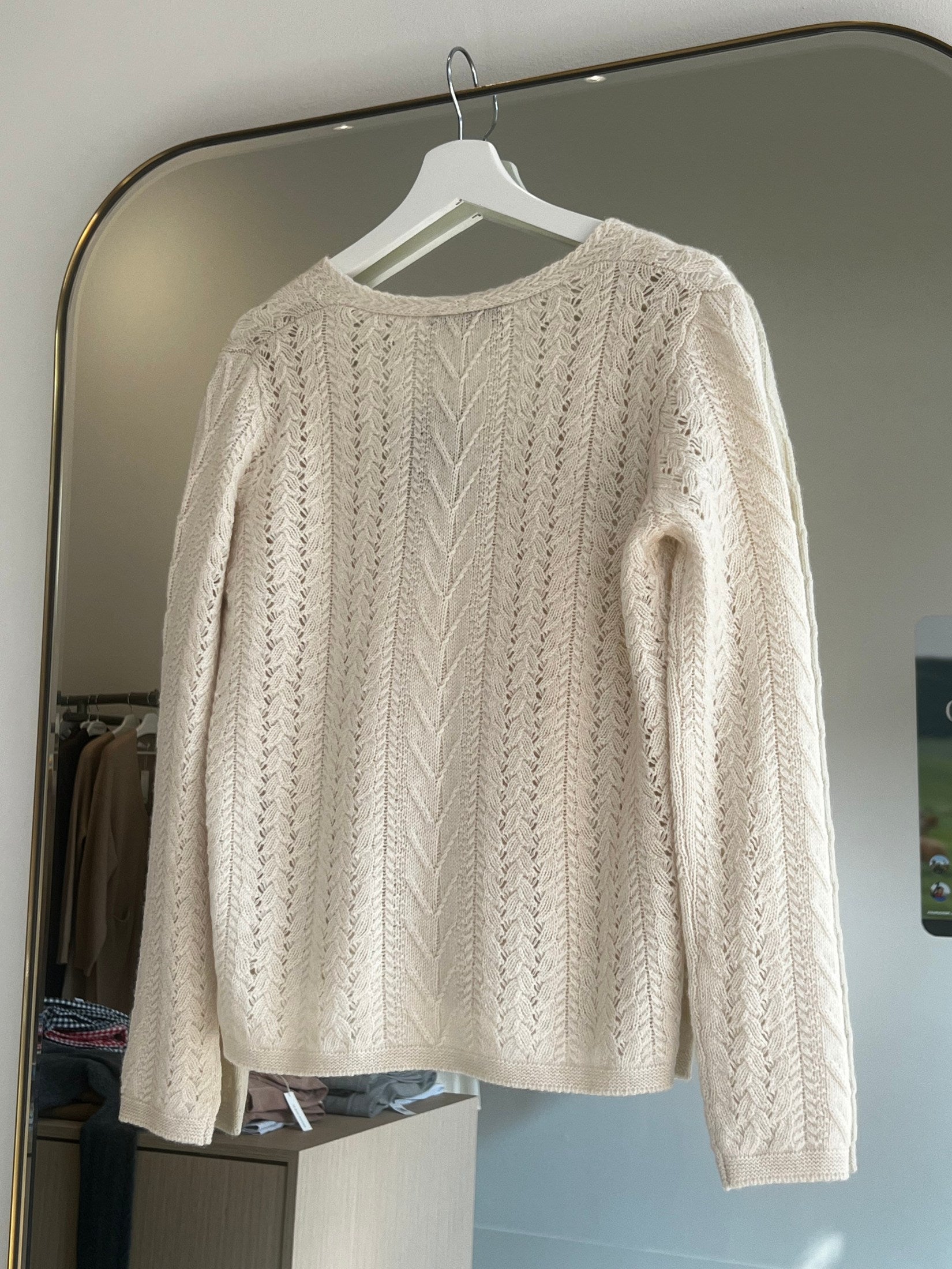 Cashmere Lace Stitch V Neck