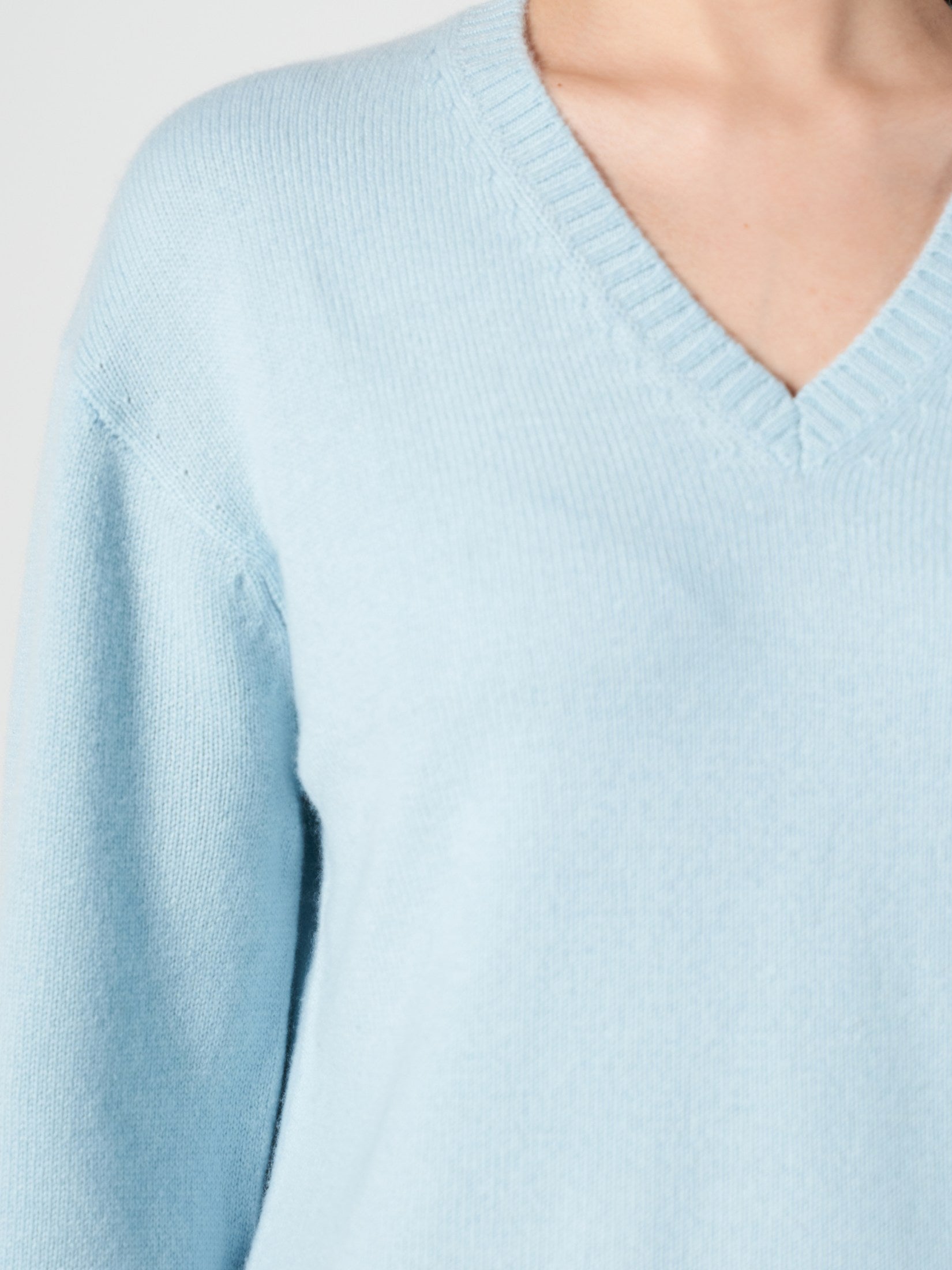 V-neck Cashmere Sweater