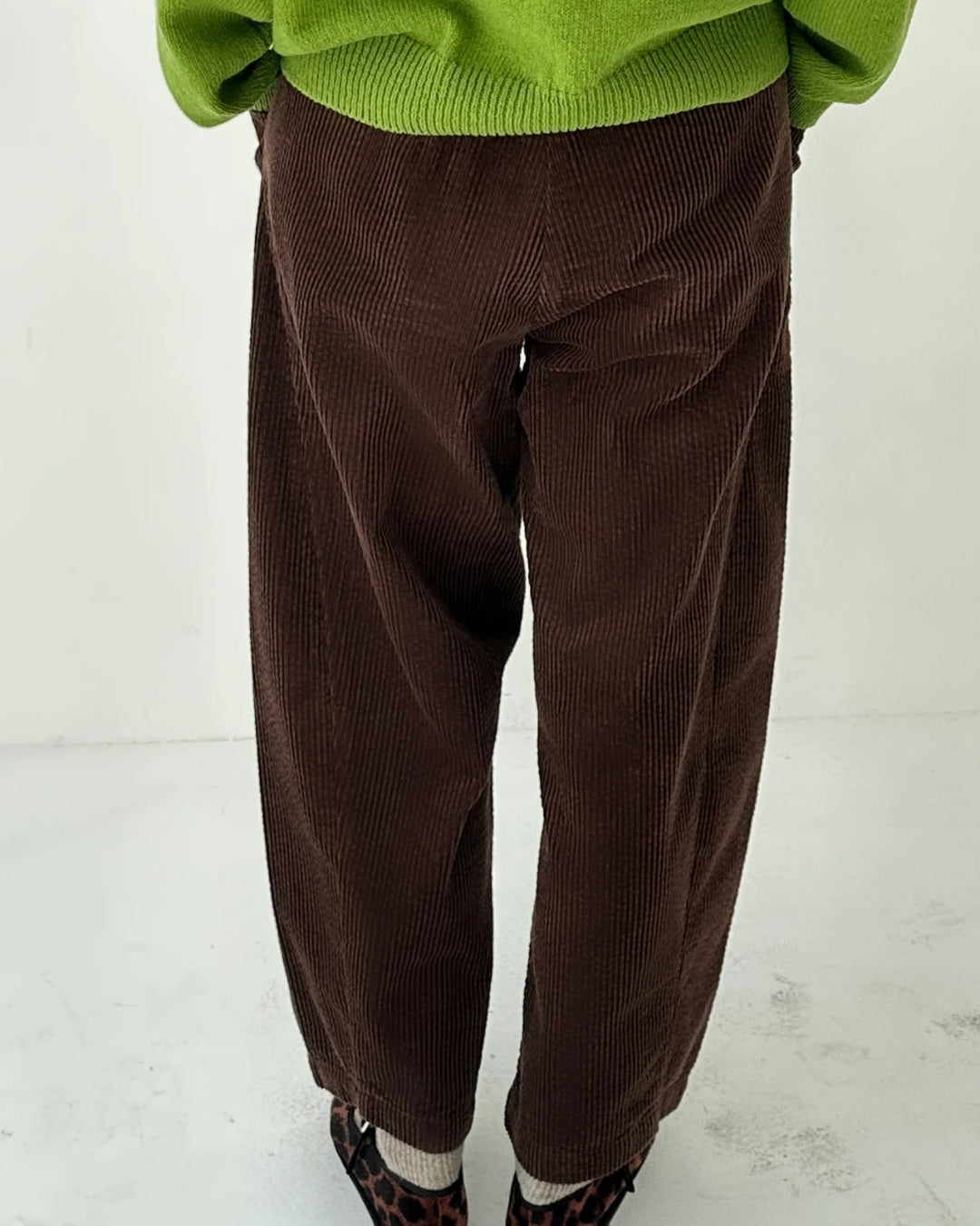 Soft Corduroy Arc Pants