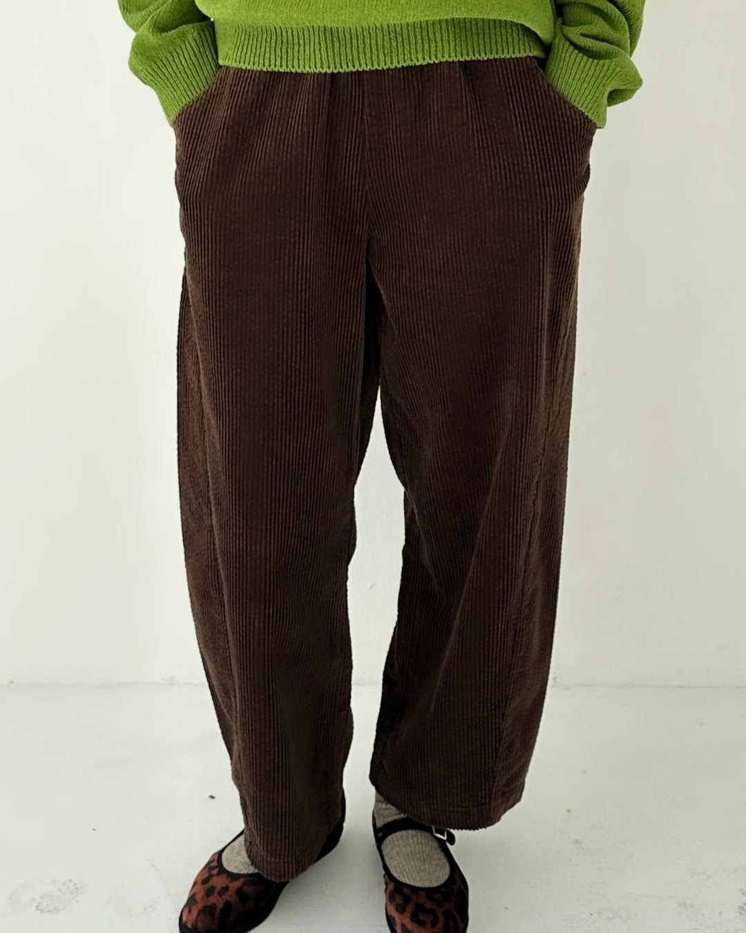 Soft Corduroy Arc Pants